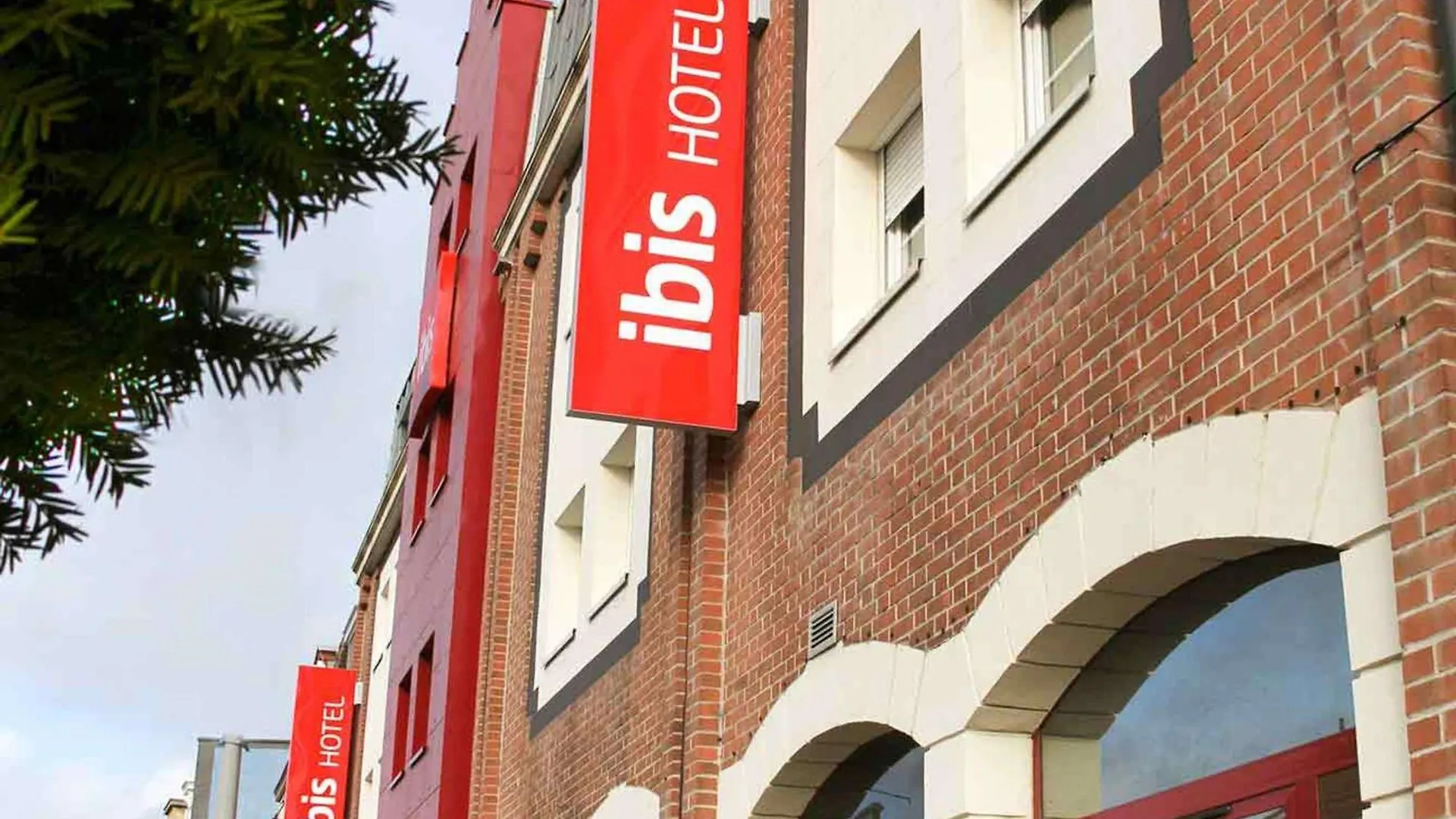 Отель Ibis Lille Lomme Centre